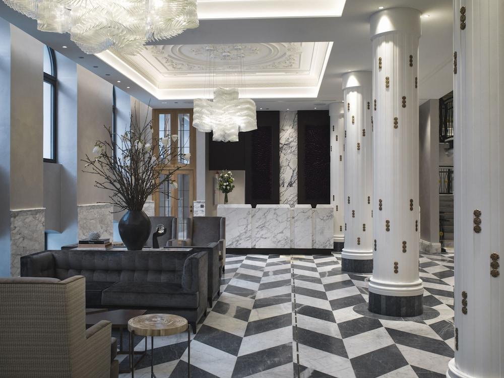 Britannia Hotell 5*