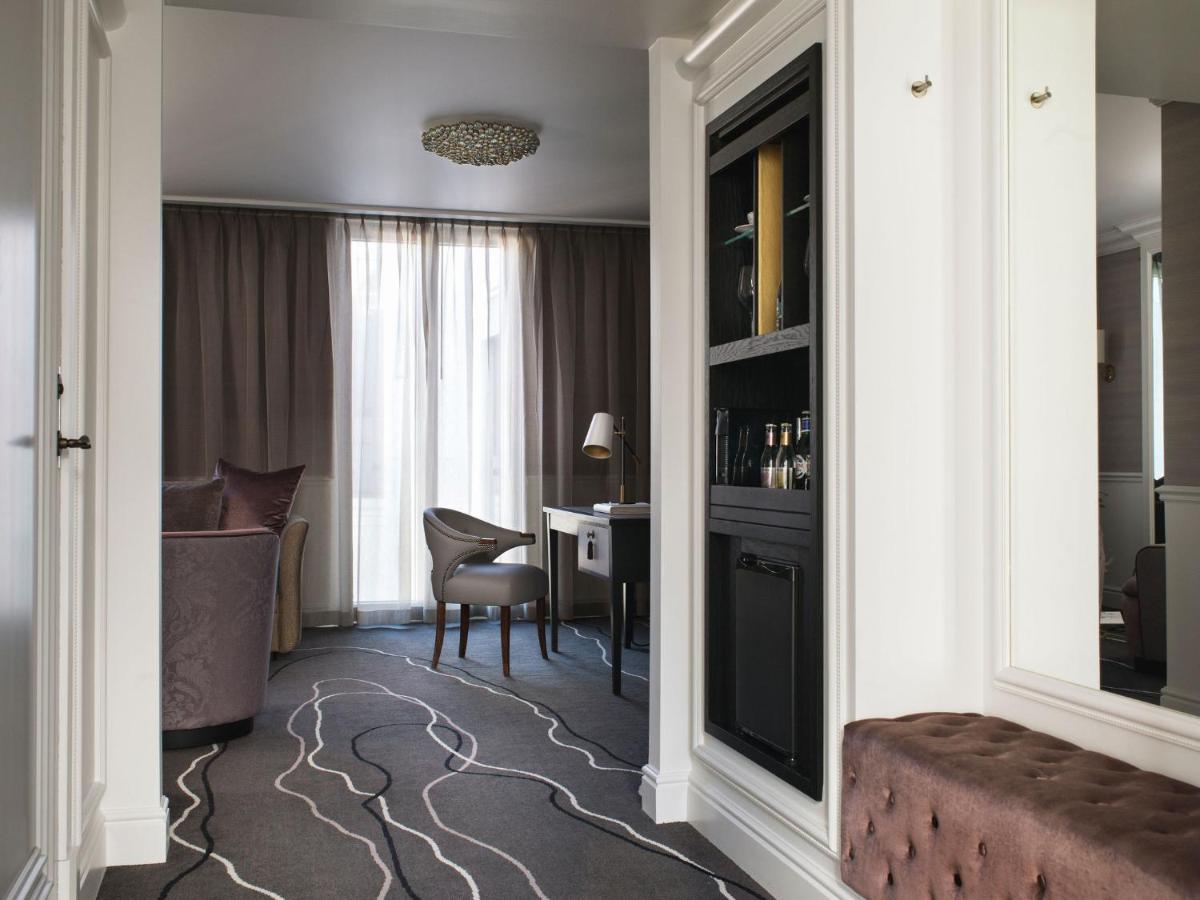 Britannia 5*